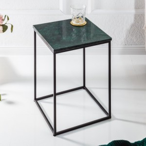 CE3E6279-231E-48C3-BC93-E6E0B4FADC69